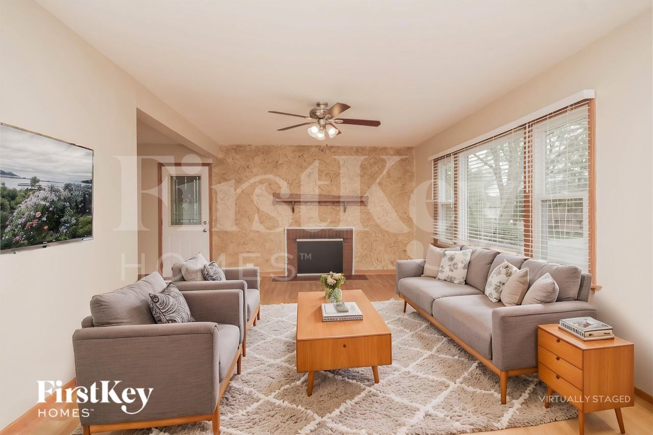 1802 Evergreen Rd - Photo 4 of 19