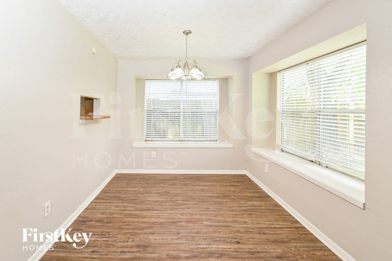 15823 Baybriar Dr - Photo 5 of 15