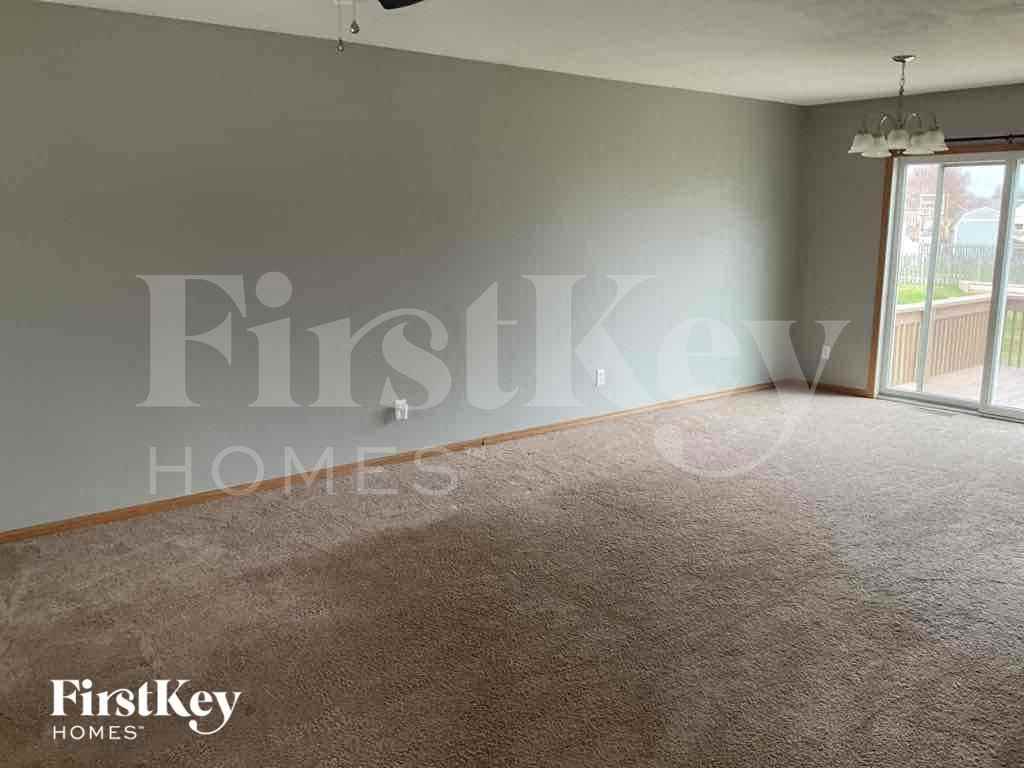 1488 W Quail Run Dr - Photo 3 of 10