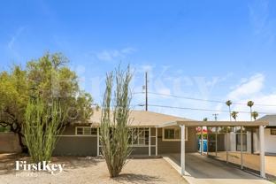1357 W Sells Dr - Photo 1 of 1