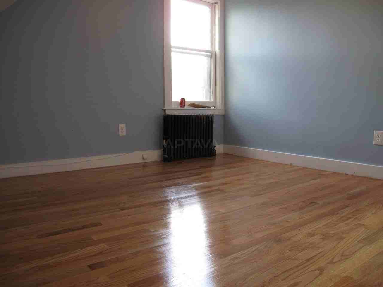 26 Ellington Rd #3 - Photo 4 of 5