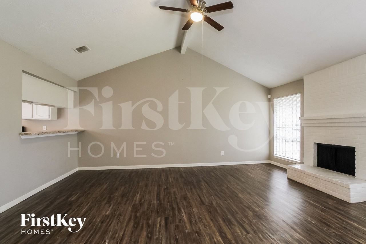 12703 Enchanted Path Dr - Photo 2 of 14