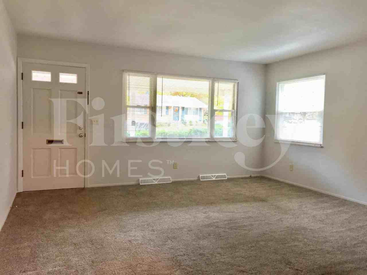 1222 Meadowbright Ln - Photo 2 of 21