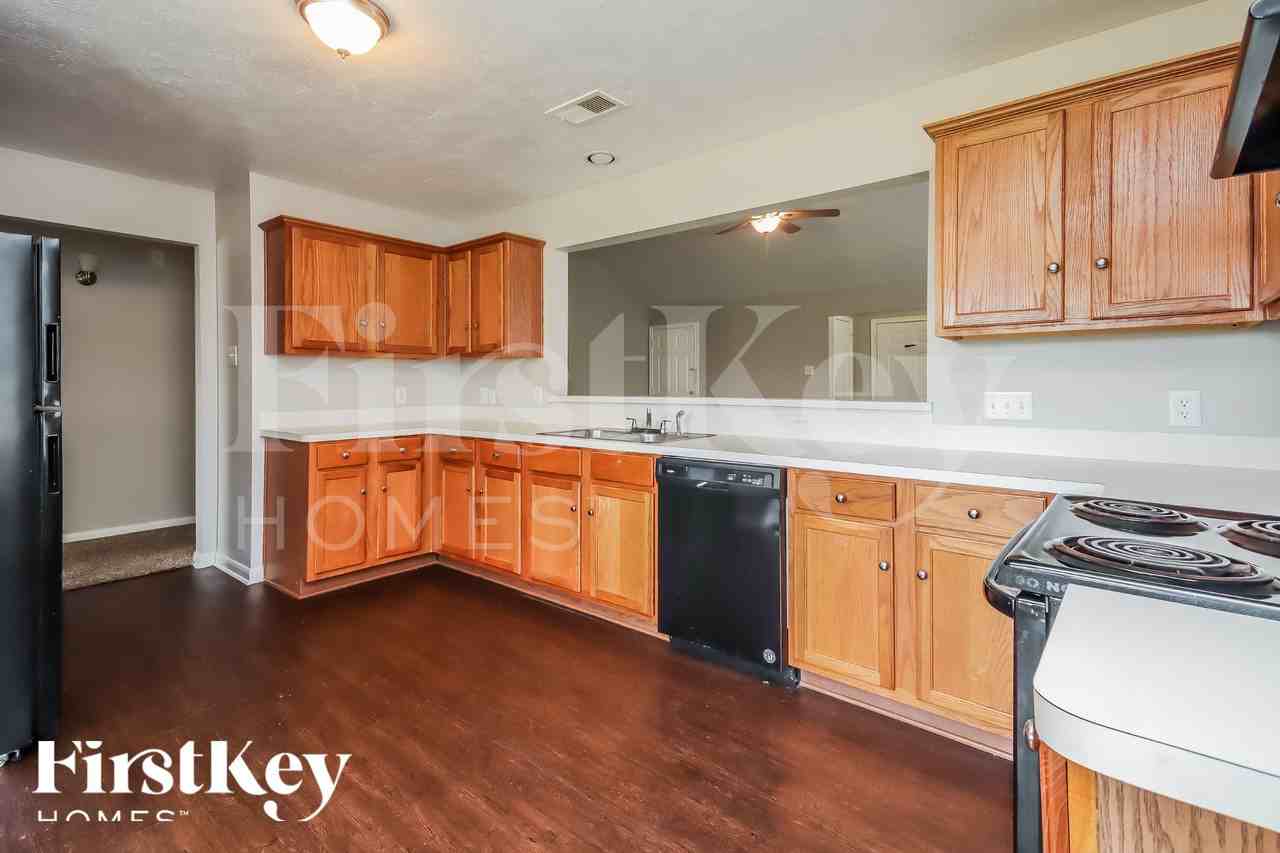 12207 Duane Ct - Photo 7 of 19