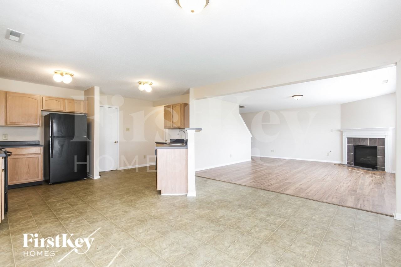 11511 Presidio Dr - Photo 5 of 15