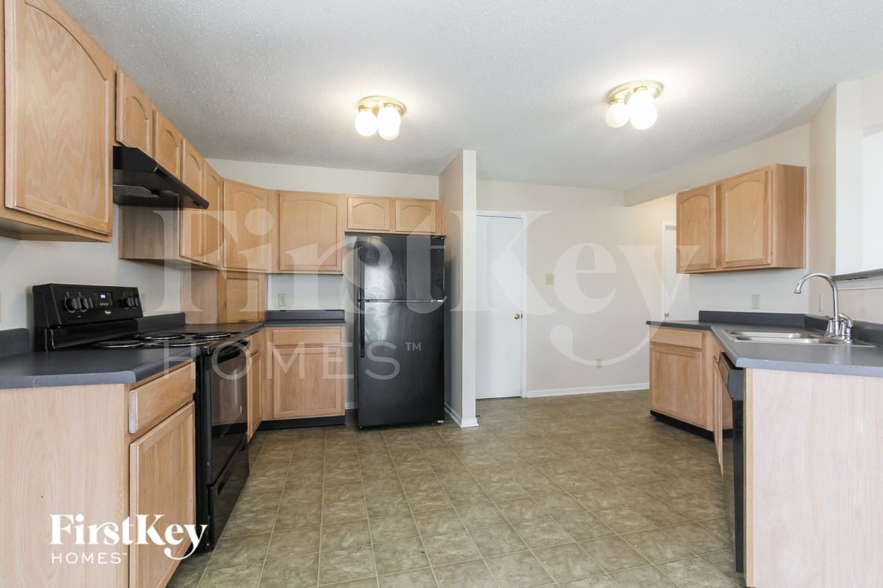 11511 Presidio Dr - Photo 6 of 15