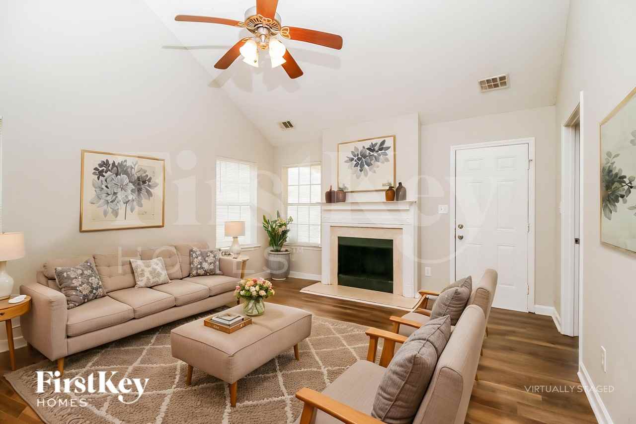 115 Kendall Ln - Photo 4 of 19