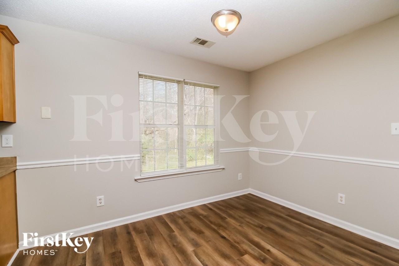 115 Kendall Ln - Photo 6 of 19