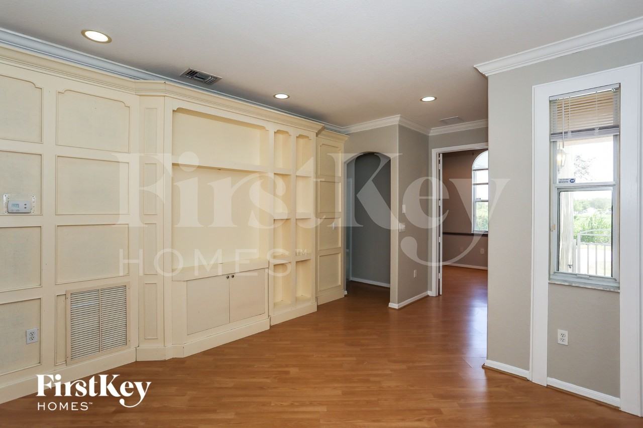 11137 Swterrace - Photo 3 of 15