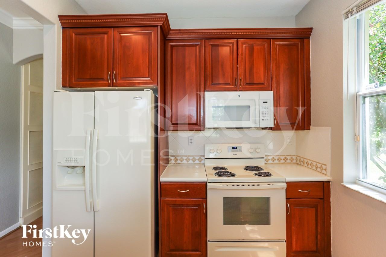 11137 Swterrace - Photo 6 of 15