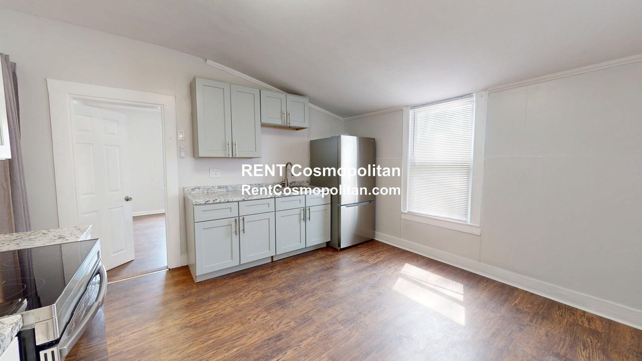 111 Boston Ave #B - Photo 2 of 6