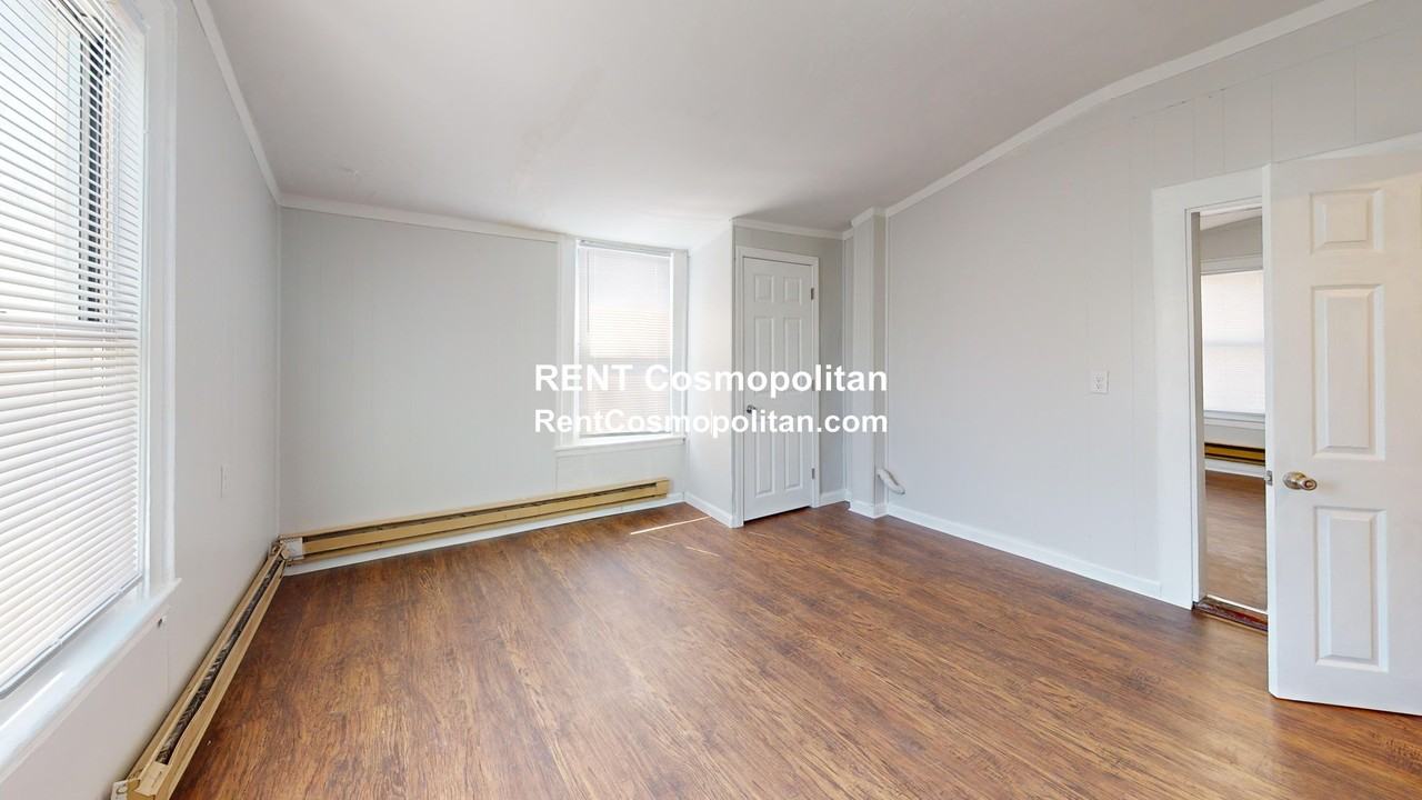 111 Boston Ave #B - Photo 3 of 6