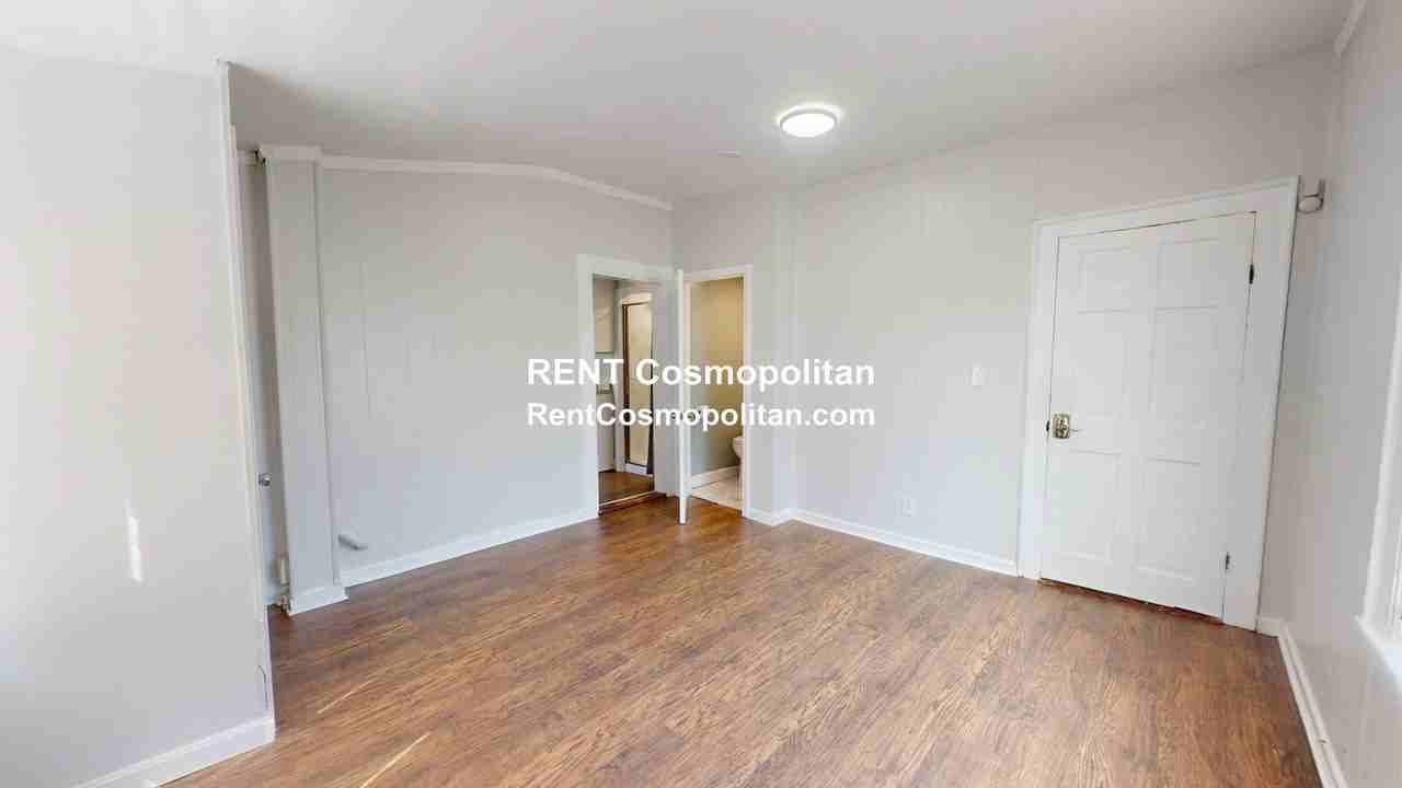 111 Boston Ave #B - Photo 4 of 6