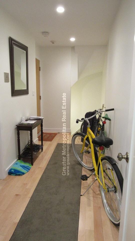 6 Foster St #1 - Photo 5 of 15