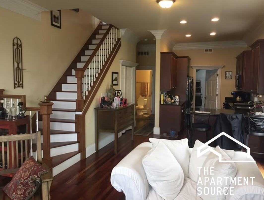 924 W Cornelia Ave #4S - Photo 4 of 15