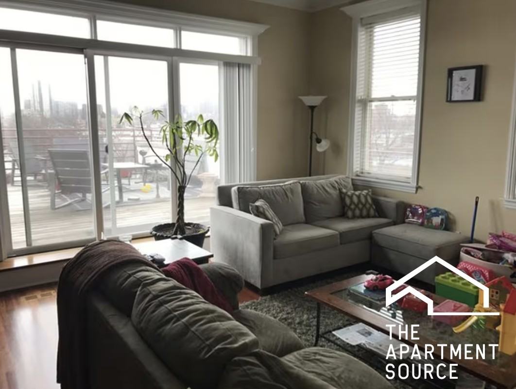 924 W Cornelia Ave #4S - Photo 5 of 15