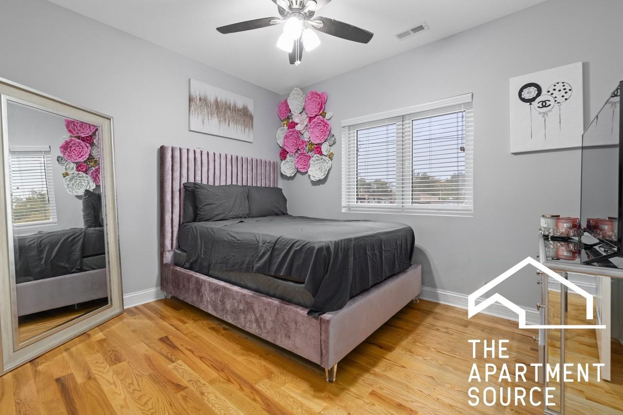 742 N Avers Ave #3 - Photo 7 of 10