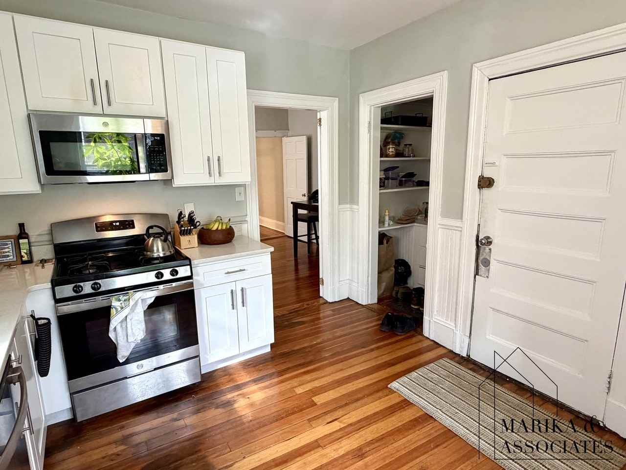 108 Winthrop Rd #6 - Photo 7 of 23