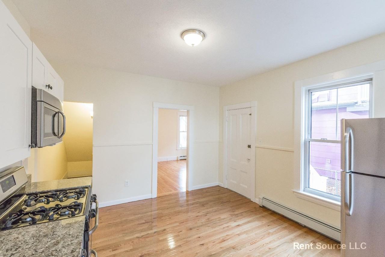 23 Cottage Ave #1 - Photo 4 of 18