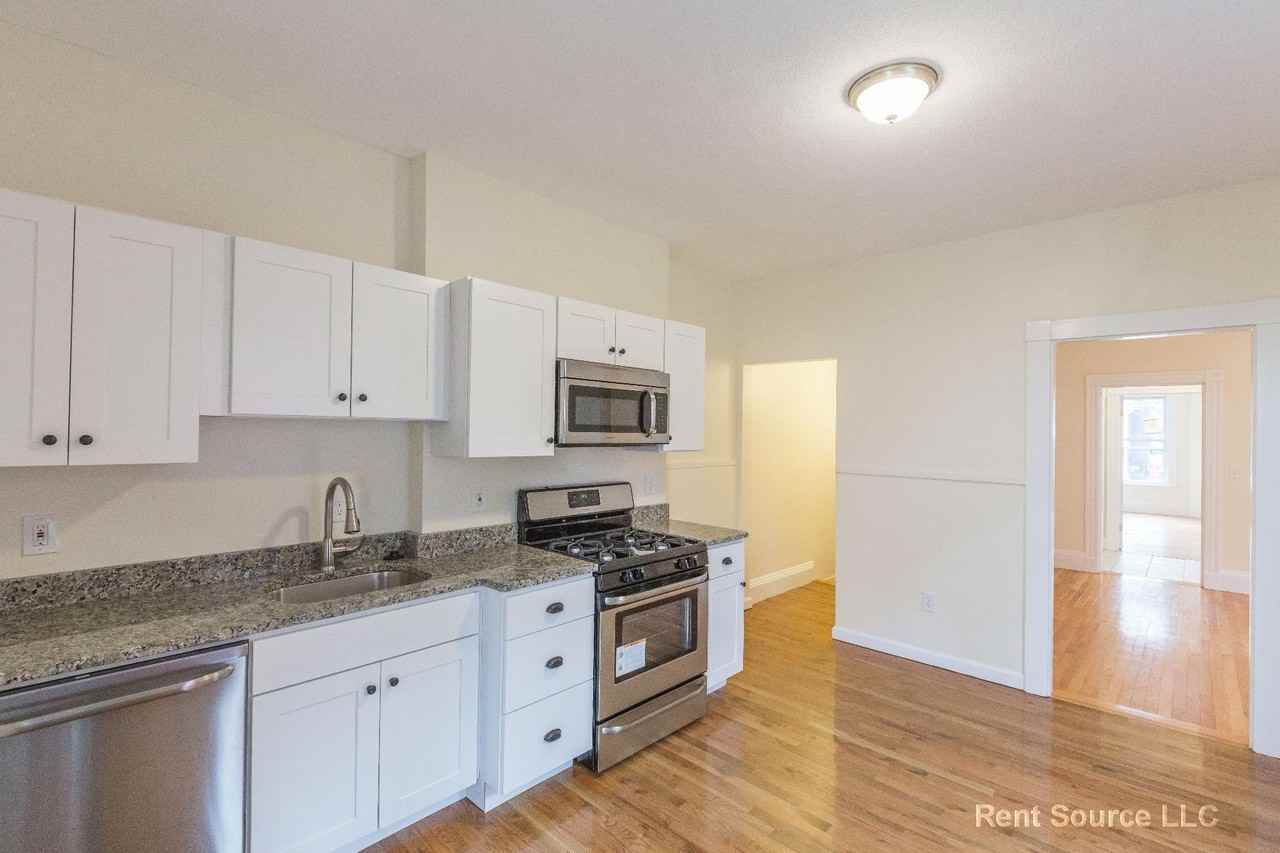 23 Cottage Ave #1 - Photo 5 of 18