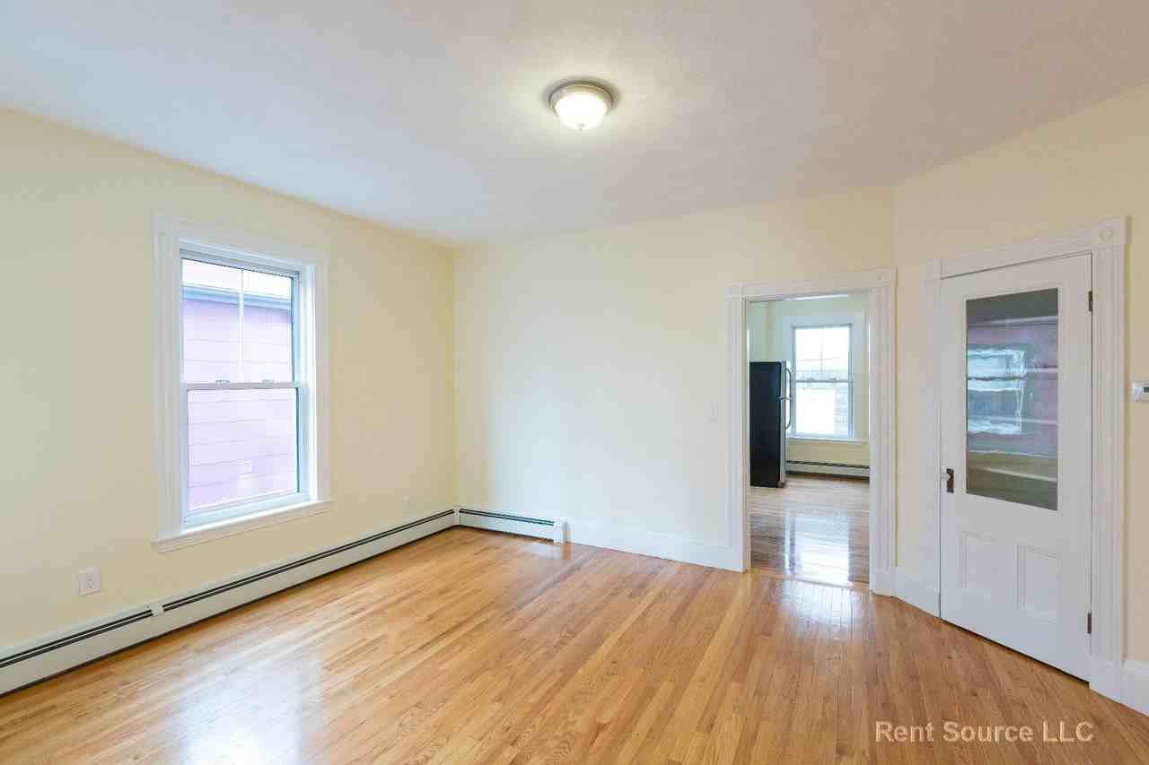 23 Cottage Ave #1 - Photo 6 of 18