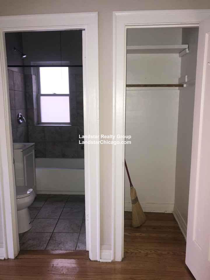 4265 W Addison St #1 - Photo 7 of 18