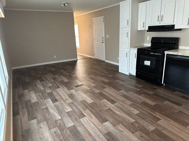 2130 Rand Morgan Rd #56 - Photo 4 of 9