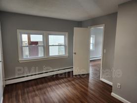 8B Beacon St #8B - Photo 1 of 1