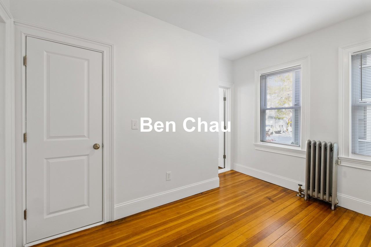 122 Columbia St #1B - Photo 5 of 13