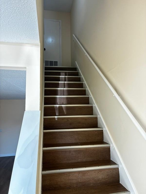 1226 Newwestdale Drive - Photo 7 of 15