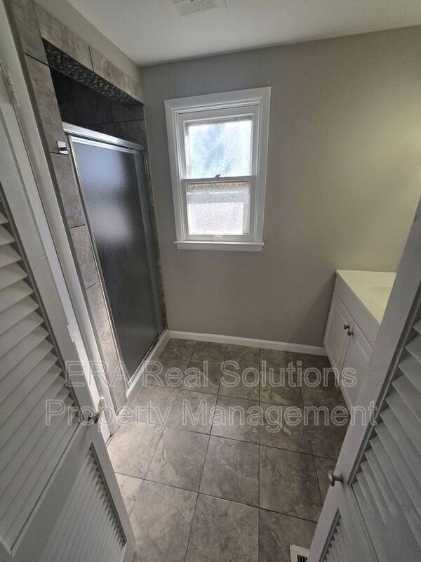 984 Exeter Rd - Photo 6 of 21
