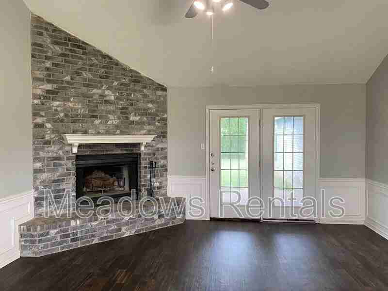 2904 Spring Valley Rd - Photo 2 of 15