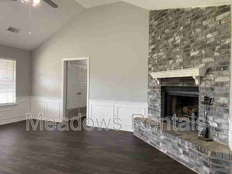 2904 Spring Valley Rd - Photo 3 of 15
