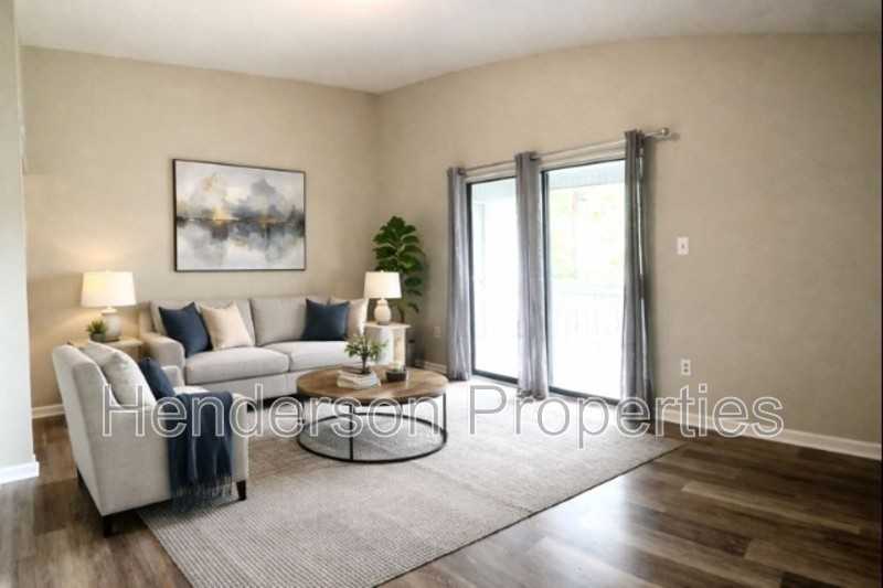 1722 Hunters Trl - Photo 3 of 10