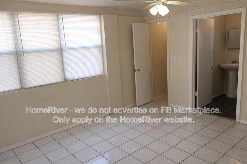 3220 W Paxton Ave - Photo 5 of 13