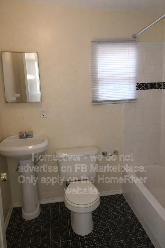 3220 W Paxton Ave - Photo 6 of 13