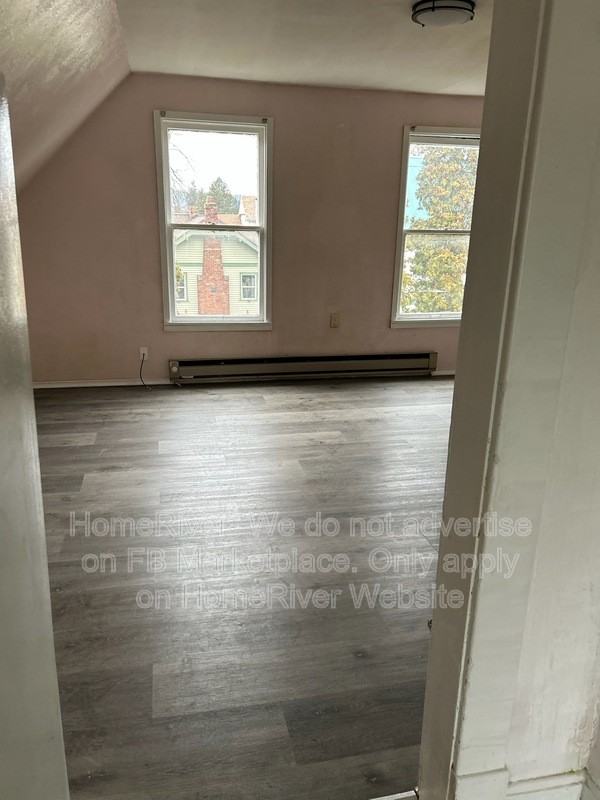 1212 N Cochran St - Photo 4 of 8