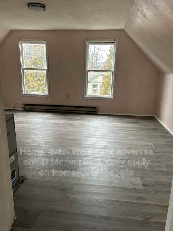 1212 N Cochran St - Photo 5 of 8