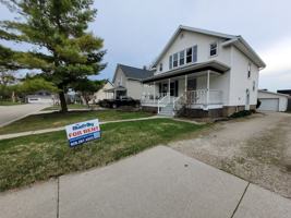 featured image of 1262 S Quincy St