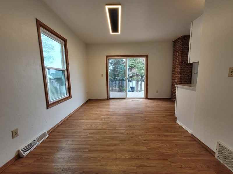 1262 S Quincy St - Photo 6 of 18