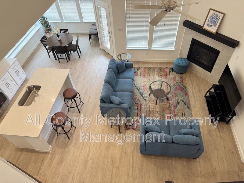 229 Invermore Dr - Photo 2 of 11