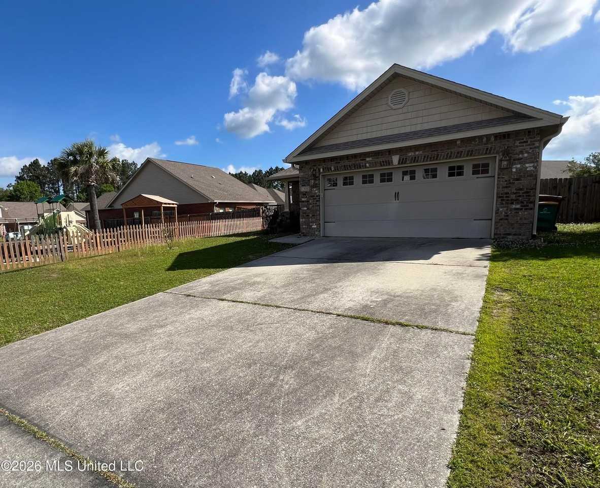 17038 Date Palm Dr - Photo 3 of 4