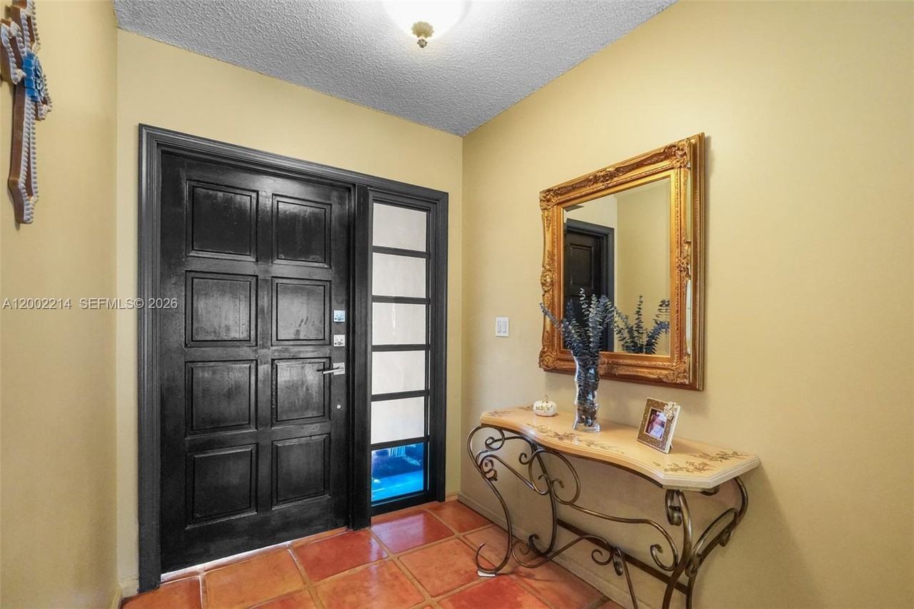 6975 Bianchini Cir - Photo 7 of 45