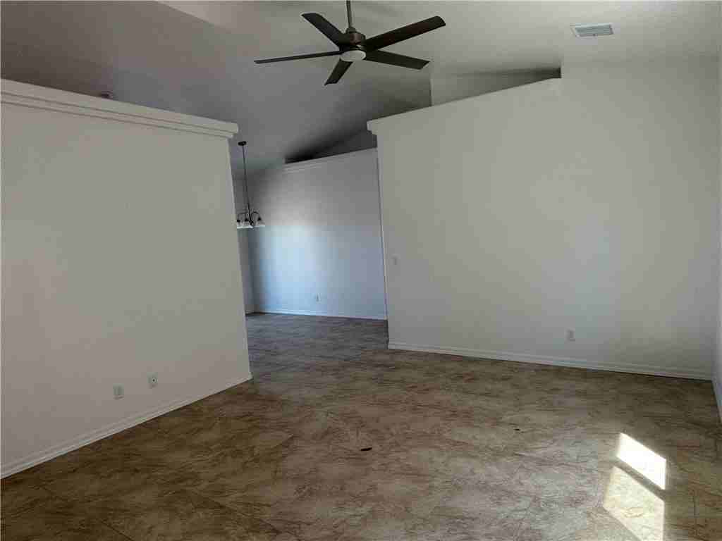 2601 Chambers Ave - Photo 4 of 15