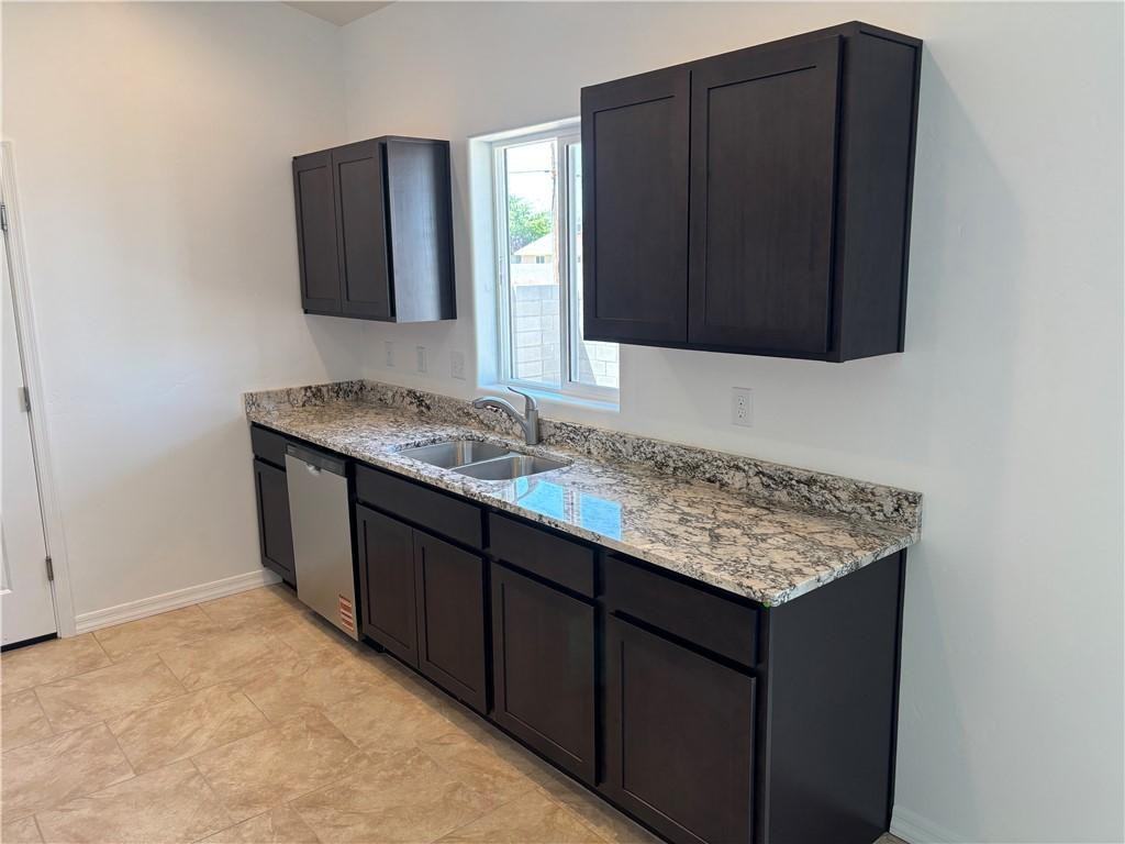 2601 Chambers Ave - Photo 7 of 15