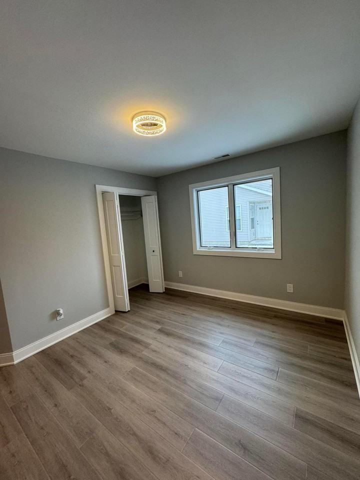 7718 E 108th Ave - Photo 7 of 15