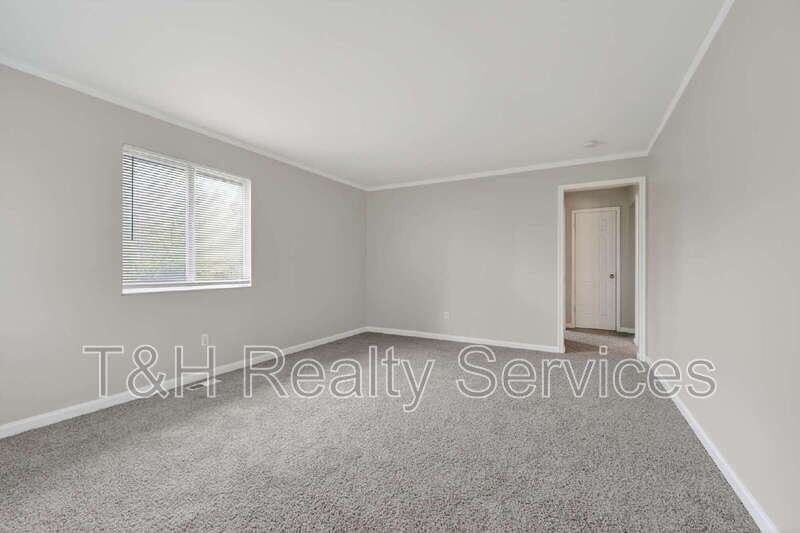 1655 Walker Ave - Photo 6 of 27