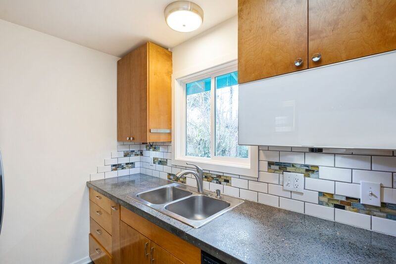 8715 N Washburne Ave #A - Photo 2 of 25