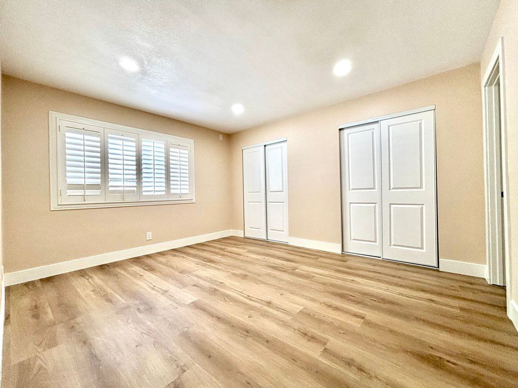 2013 Victoria Dr - Photo 7 of 19