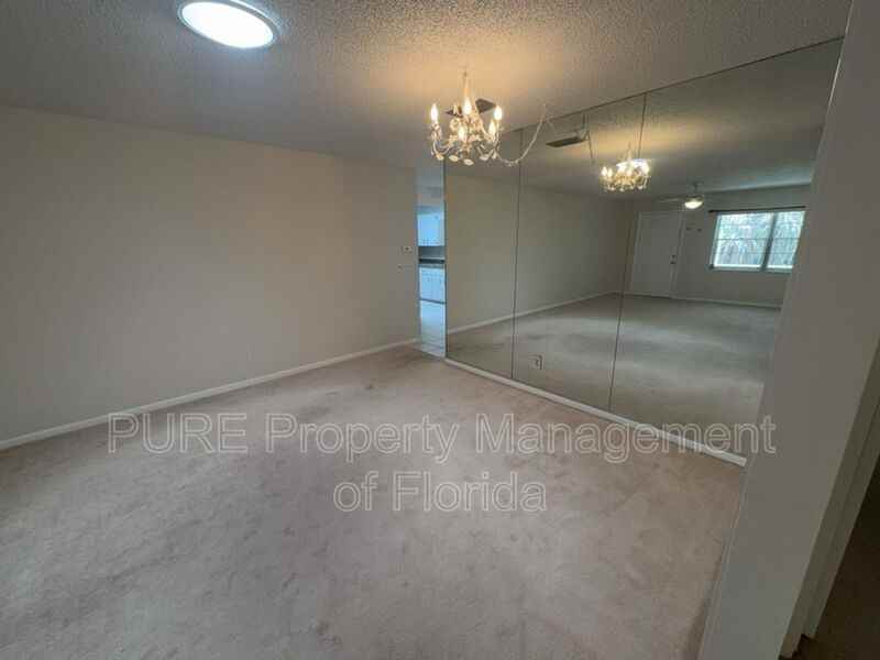 8671 Sw 97th St #C - Photo 6 of 46